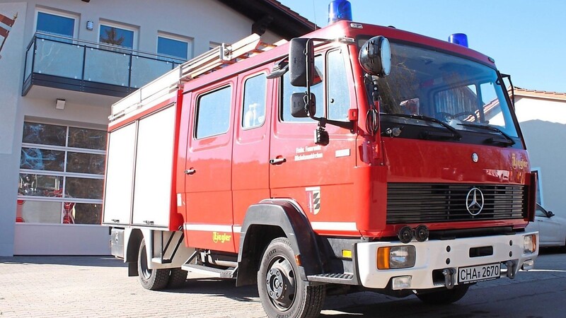 Das Löschgruppenfahrzeug LF 8/6 der Feuerwehr Michelsneukirchen, Baujahr 1994, ist in die Jahre gekommen. Es soll im Idealfall durch ein LF 20 ersetzt werden.