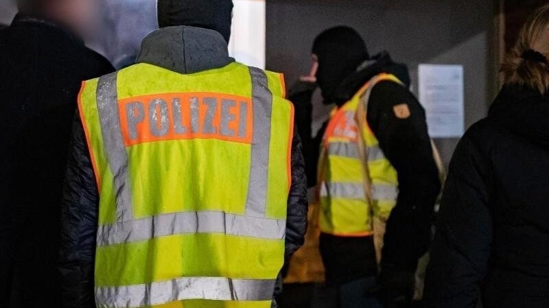 Die niederbayerische Polizei konnte im Kampf gegen den Drogenhandel einen Erfolg vermelden. (Symbolbild)