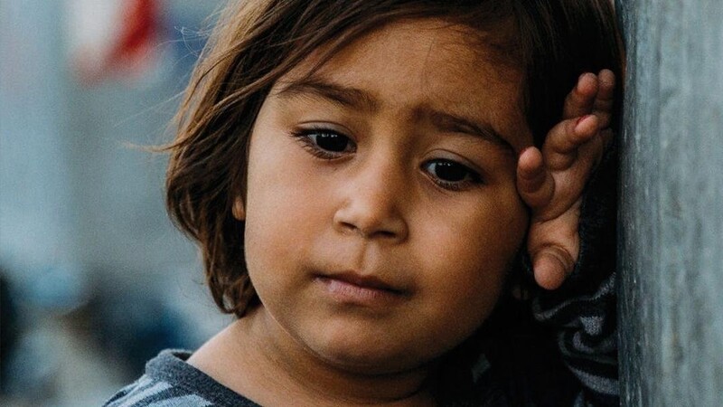 Alea Horst bereist als Fotografin viele humanitäre Krisenregionen, um sich ein Bild von der Lage der Flüchtlinge zu machen, wie bei diesem kleinen Mädchen.
