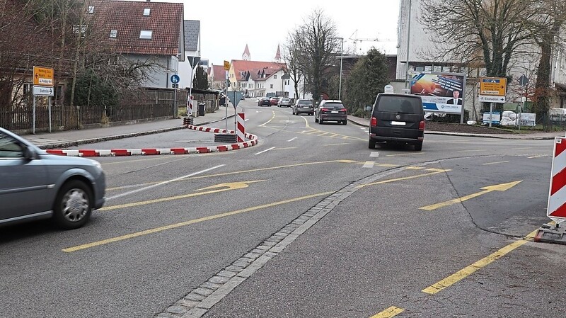 An der Kreuzung Bahnhofstraße/Thalbacher Straße ereignete sich am Freitag ein schwerer Unfall.
