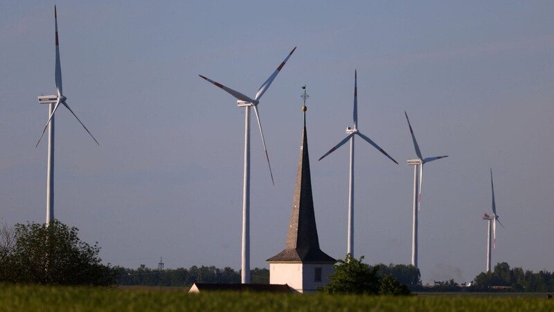 Seit Anfang Januar gab es laut des Bundesverbands Windenergie keine einzige neu genehmigte Anlage in Baden-Württemberg, Bayern, Rheinland-Pfalz, Sachsen und dem Saarland.