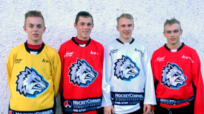 Moritz Eisenschink, Maximilian Schneider Kevin und Nico Kroschinski (von links). (Foto: mb)