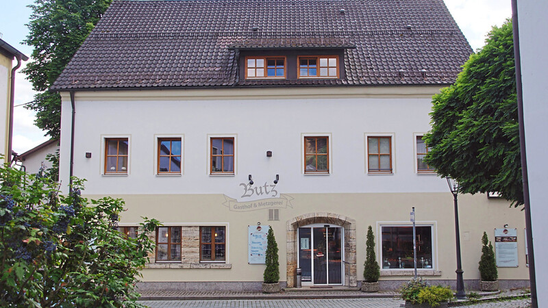 Der Gasthof Butz im Herzen der Stadt Wörth wird auch nach dem 1. Januar weiterbestehen, versichert Bürgermeister Josef Schütz.