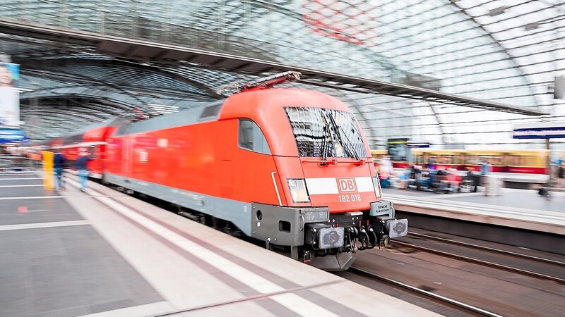 Im September lag die Pünktlichkeit der Deutschen Bahn im Fernverkehr bei nur 68,4 Prozent.