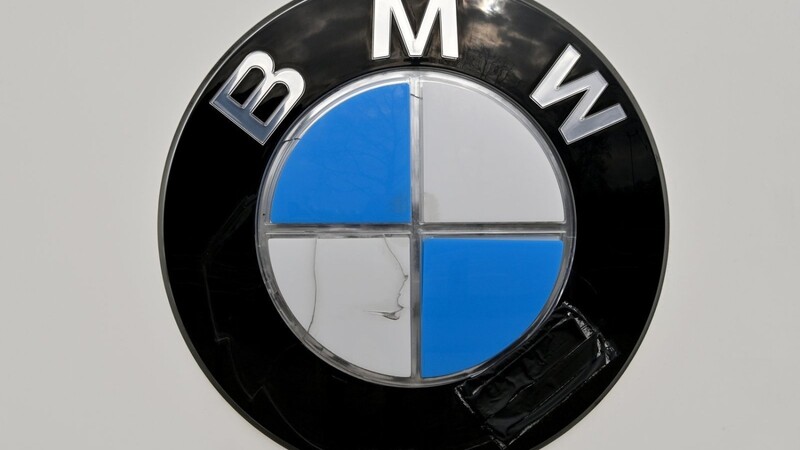 BMW fährt mit einem kräftigen Absatzplus im ersten Halbjahr aus der Krise.