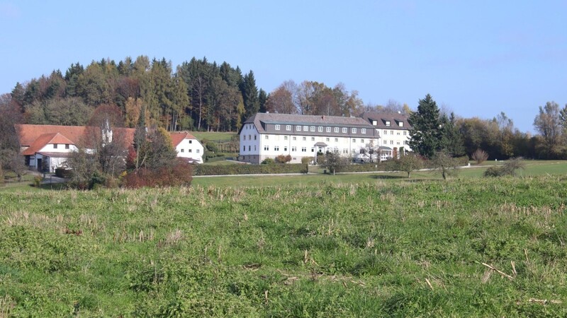 Hofstetten, der Stammsitz der Pallottiner, ist heute ein Exerzitien-, Bildungs- und Erholungshaus.