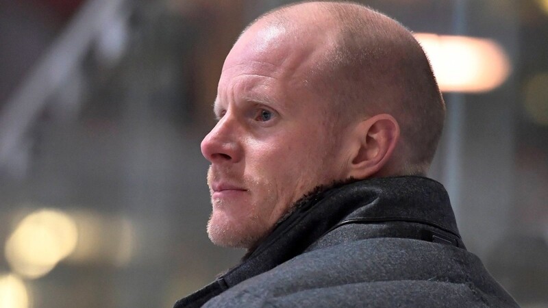 Eishockey-Bundestrainer Toni Söderholm wurde positiv auf das Coronavirus getestet.
