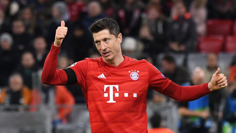 Robert Lewandowski bringt die Bayern in Führung - sein sechstes Champions-League-Tor.