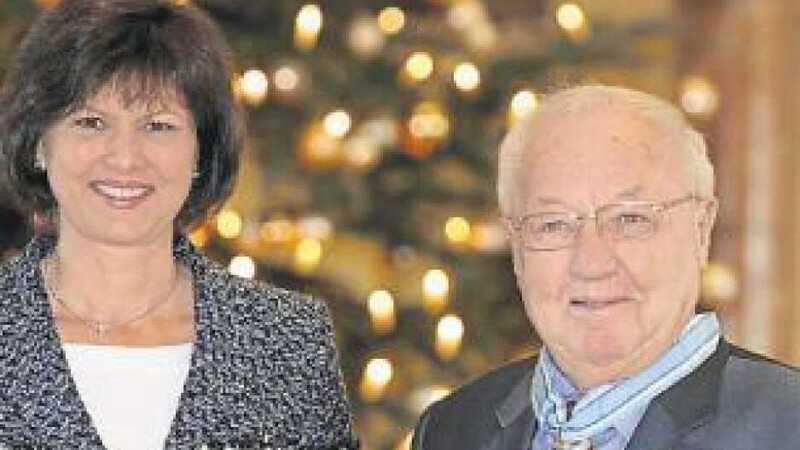 2013 erhielt Josef Kagerbauer sen. von der damaligen stellvertretenden Ministerpräsidentin Ilse Aigner den Bayerischen Verdienstorden. Am vergangenen Samstag starb der Bodenmaiser im Alter von 86 Jahren.