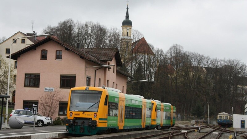 Anträge, das 1000er-Kriterium für die Reaktivierung von Bahnstrecken zu ändern wurden erneut abgelehnt. Davon betroffen ist auch die Strecke Viechtach-Gotteszell.