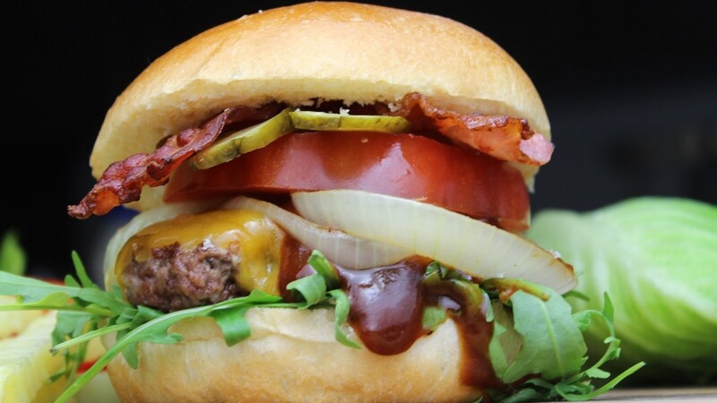 So lecker sieht der Smashed Burger von Anja Auer aus.