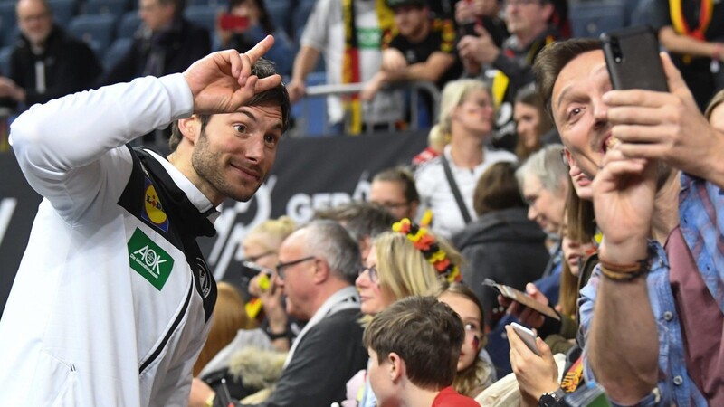 Die Handball-Stars wie DHB-Kapitän Uwe Gensheimer präsentierten sich bei der Weltmeisterschaft fannah und bodenständig.
