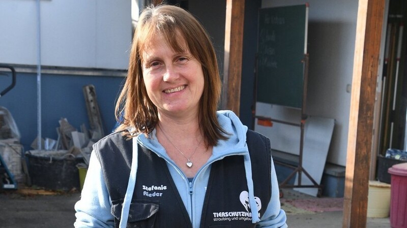 Stefanie Temme ist die neue Leiterin des Tierheims. Seit 13 Jahren ist sie Teil des Teams und war lange stellvertretende Leiterin.