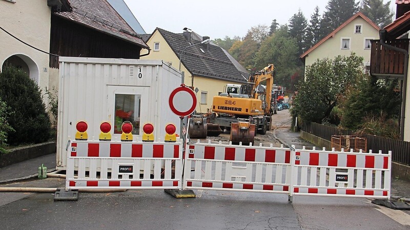 Die Bauarbeiten an der Kanal- und Wasserleitung in der Irlacher Straße sind voll im Gange.