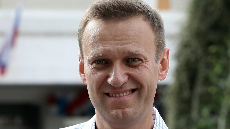 Die EU wird nach dem Giftanschlag auf den Kreml-Kritiker Alexej Nawalny sechs Personen und eine Organisation aus Russland mit Sanktionen belegen.