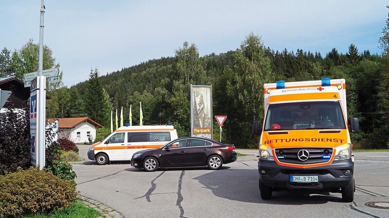 Am Dienstag um 11 Uhr kam es zu einem Auffahrunfall an der Kreuzung in Lohberghütte.