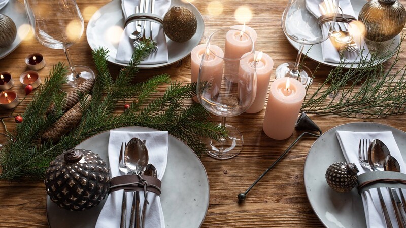 Drei-Gänge-Menüs oder Reindl-Essen sind die beliebtesten Wahlmöglichkeiten bei Weihnachtsfeiern in Restaurants.