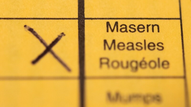 Die Masern-Impfpflicht ist mit viel Bürokratie verbunden - sowohl im Gesundheitsamt, als auch an Schulen und Kitas.