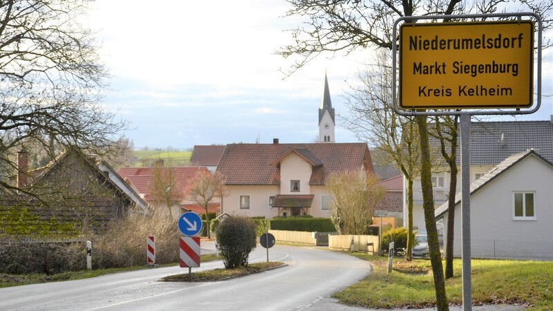 Der Marktrat von Siegenburg erklärte in einer kurzfristig anberaumten Sondersitzung ein Bürgerbegehren zum Erhalt des Wahllokals im Ortsteil Niederumelsdorf für unzulässig.