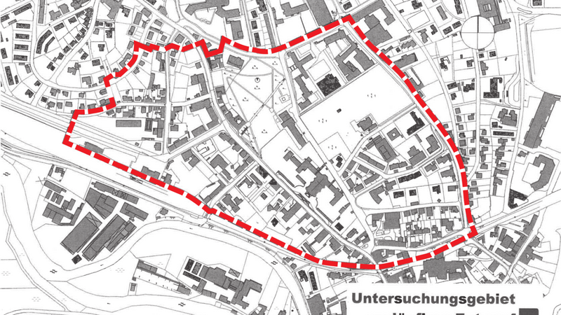 Das künftige Sanierungsgebiet erstreckt sich entlang der Ludwigstraße und bis über den Bahnhof und das Seniorenheim Sankt Michael hinaus.