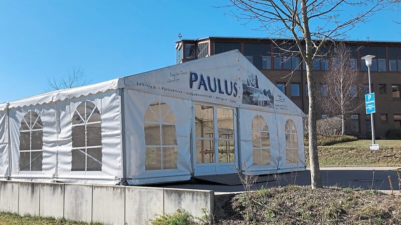 An der Ilmtalklinik in Pfaffenhofen wurde ein Fieberambulanz-Zelt eingerichtet.