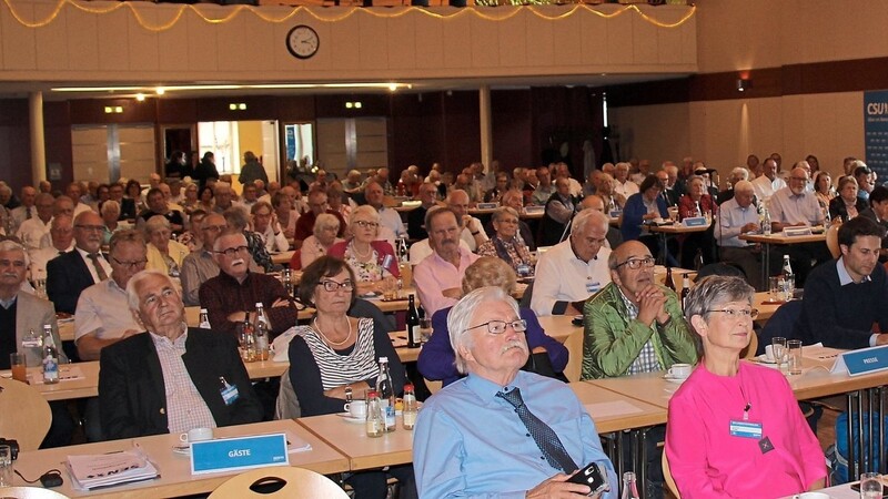 Die Delegierten der Senioren-Union aus ganz Bayern trafen sich im Regensburger Kolpinghaus.