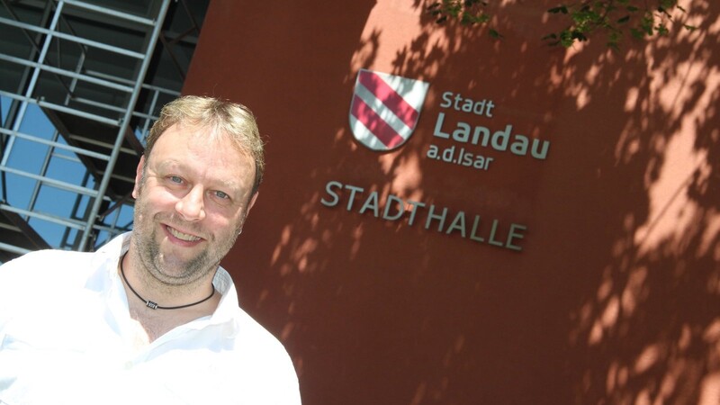 Markus Tschöp will einen Veranstalterverein gründen. "Auch in der Stadthalle könnte man Events abhalten, wenn der Verein gegründet ist", sagt der Landauer.