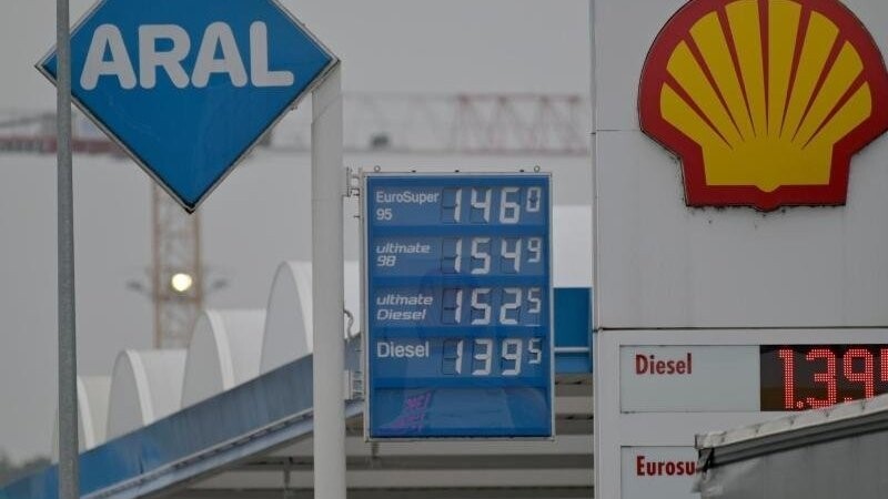 Die Kraftstoffpreise entlang der "Tankmeile".