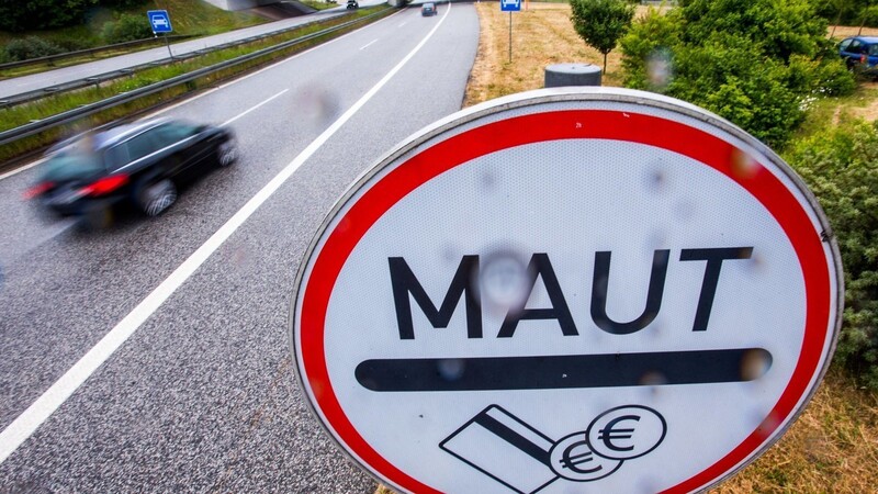 Am Dienstag entscheidet der Europäische Gerichtshof, ob Deutschland künftig wie geplant eine allgemeine Autobahnmaut für Pkw einheben darf.
