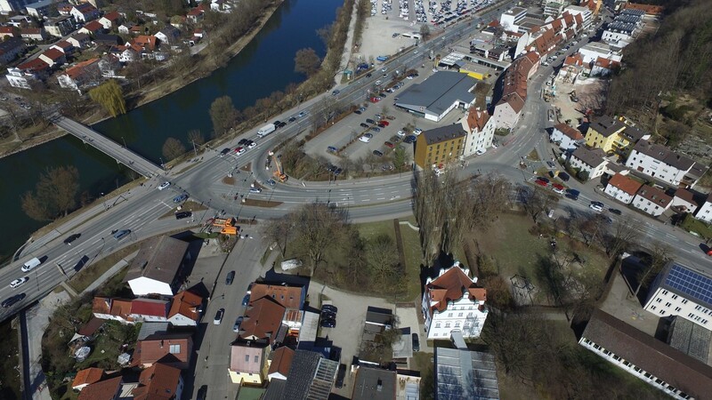 Die "Kupfereck"-Kreuzung in Landshut wird bis Ende des Jahres umgebaut.