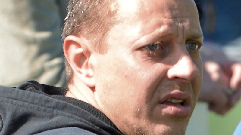 Trainer Thomas Prebeck gibt auch weiterhin als Trainer die Richtung bei Bezirksligist FC Künzing vor.