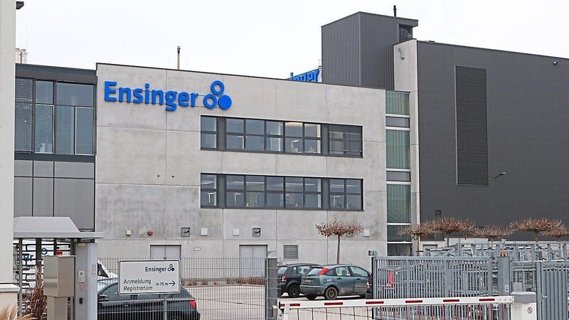 Die Anwohner des Ensinger-Werks in Michelsdorf klagen seit längerem über Lärmbelästigung. Die Firma will nun Schalldämpfer nachrüsten.