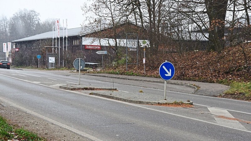 Die Verkehrsinsel in der Veldener Straße wird im Zuge des Radweg-Neubaues umgestaltet und für Radler besser nutzbar gemacht.