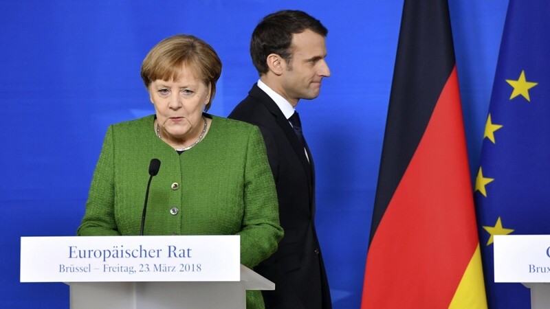 Bundeskanzlerin Angela Merkel und Emmanuel Macron, Präsident von Frankreich, bei einer Pressekonferenz im Rahmen des EU-Gipfels.