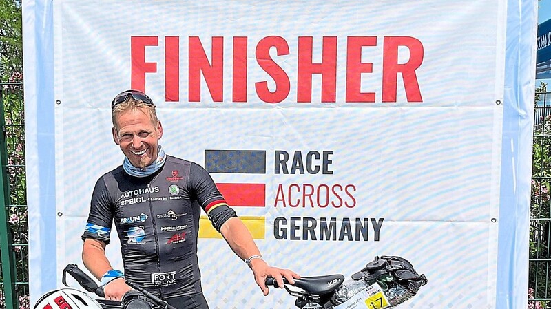 Nicht nur ein Finisher, sondern auch souveräner Sieger in der Nonsupported Soloklasse. Der Pösinger Ultracycler Rainer Steinberger gab der Konkurrenz erneut das Nachsehen.