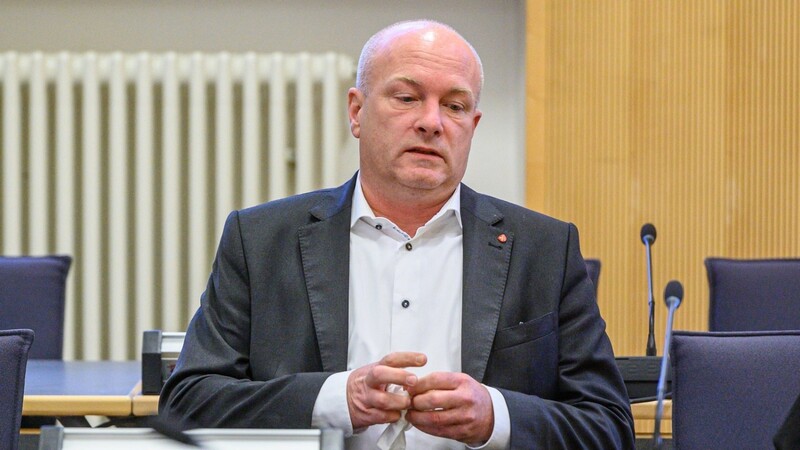 Konnte mal durchatmen: Joachim Wolbergs nach zwei entlastenden zeugenaussagen im zweiten Verfahren gegen den suspendierten Regensburger Oberbürgermeister.