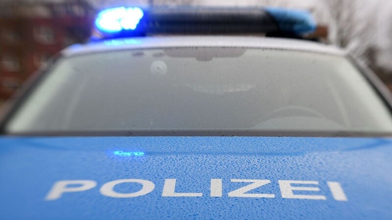 Die Passauer Polizei bittet um Hinweise. (Symbolbild)