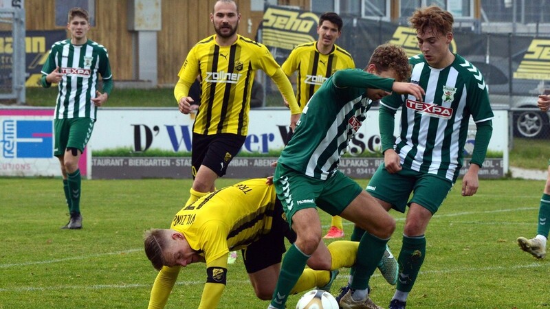 Zum Stolpern gebracht, hat der TSV Großbardorf die DJK Vilzing um Fabian Trettenbach.