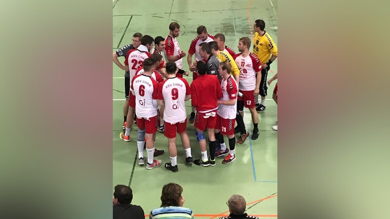 Mit einer 36:16 Niederlage im zweiten Spiel platzte am Samstag der Traum vom Aufstieg in die Bayernliga für die Handballer des ASV Cham.