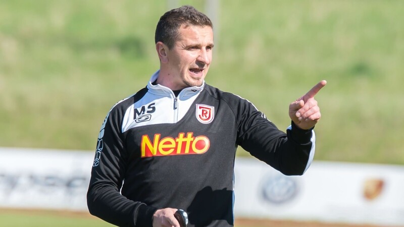Mersad Selimbegovic wird am Sonntag sein erstes Training als Cheftrainer beim SSV Jahn halten.
