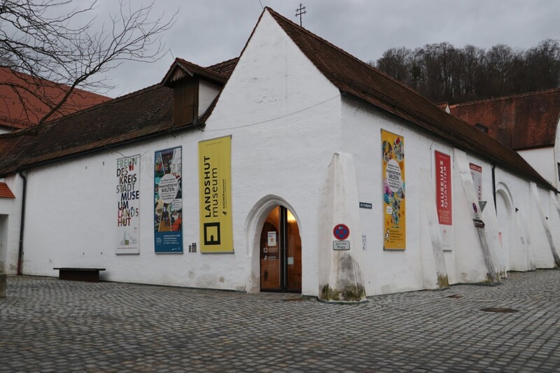 Die Gesamtkosten für den nächsten Bauabschnitt zum Ausbau des ehemaligen Franziskanerklosters zum Stadtmuseum werden sich voraussichtlich auf 15 Millionen Euro belaufen. 