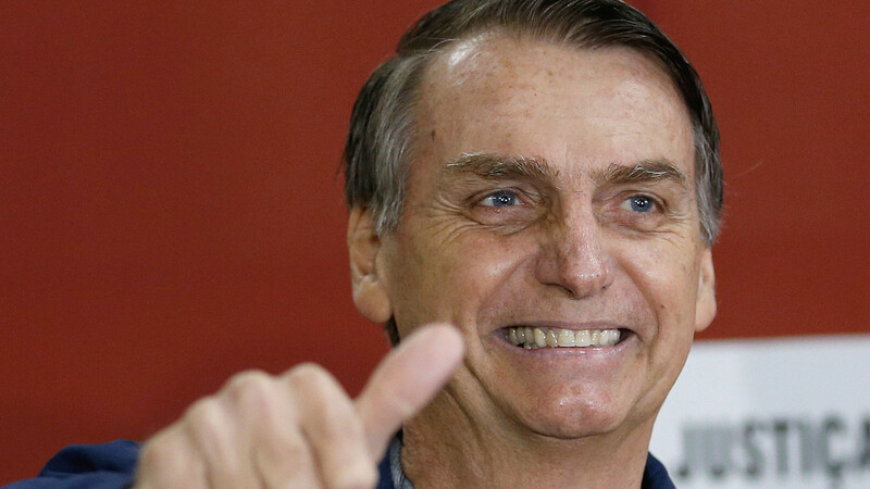 Der Rechtspopulist Jair Bolsonaro geht als Favorit in die Stichwahl um die Präsidentschaft.