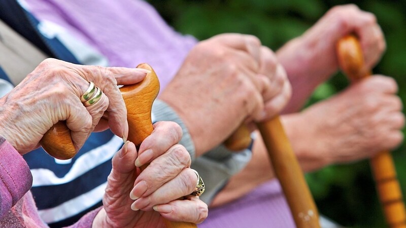 Senioren unter sich: Die Hochbetagten über 75 Jahren sind laut Demografiespiegel die am schnellsten wachsende Altersgruppe.