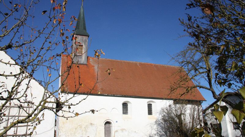 In Rottersdorf gibt es eine Sankt-Andreas-Kirche.