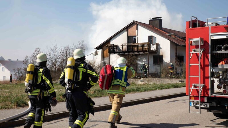 Bei einem Brand in Bodenkirchen ist am Mittwoch ein vierjähriger Junge ums Leben gekommen.