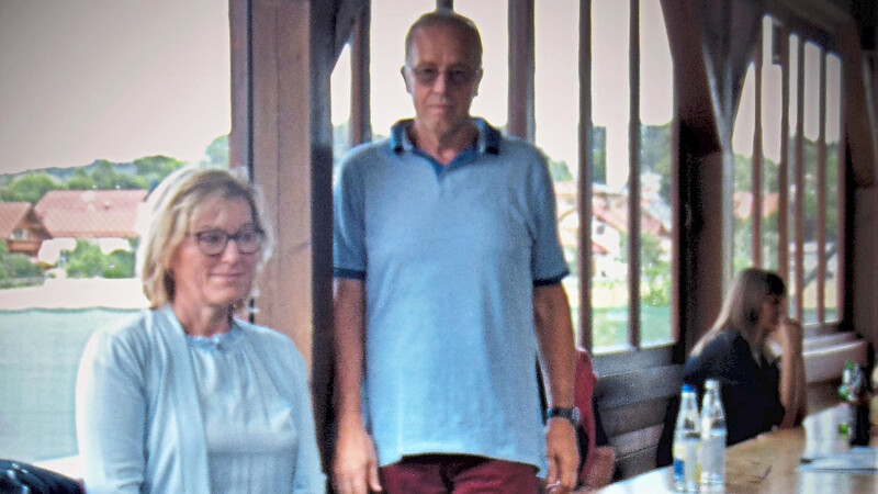 Stellvertretende Bürgermeisterin Margit Vielmeier mit Vorsitzendem Heribert Heininger.