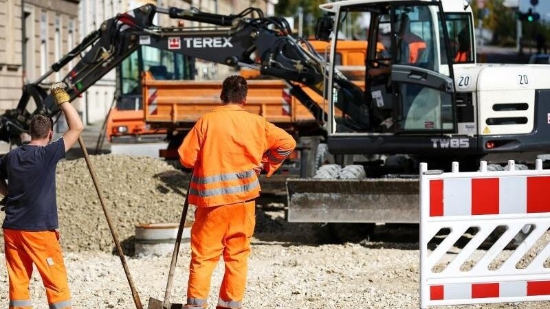 Straßenausbaubeiträge (Strabs): Der Freistaat stellt finanzielle Hilfe aus Härtefallfonds zur Verfügung.