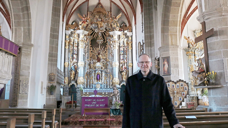 Pfarrer Josef Schemmerer hofft, dass sich noch viele Menschen aus der Pfarrgemeinde finden, die mit ihm das gemeinsame Gelübde leisten.