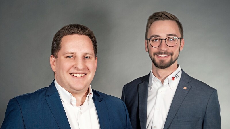 Dr. Michael Reil (links) und Christoph Kühnl bilden künftig die Doppelspitze in der Geschäftsführung des BRK-Kreisverbandes Kelheim.