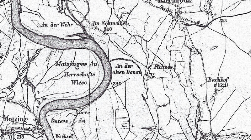 Die Thalstettener hatten in einer Abstimmung für die Eingliederung in die angrenzende Gemeinde Kirchroth und gegen das gut zwei Kilometer entfernte Kößnach entschieden.